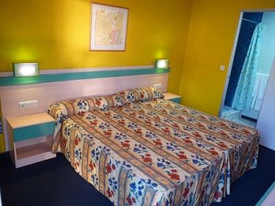 Pension Compostela Inn Cacheiras Ngoại thất bức ảnh